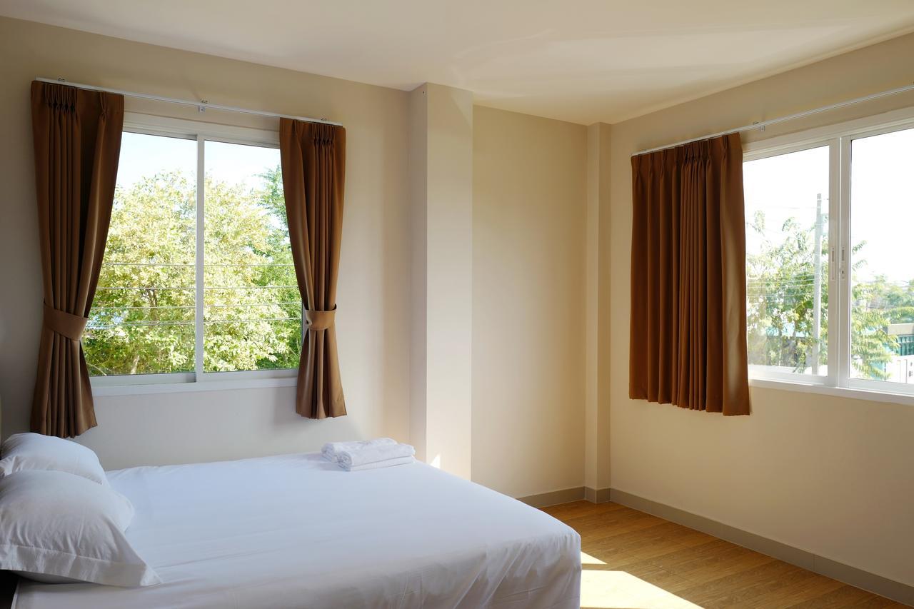 J-House Phetchaburi Aparthotel Ngoại thất bức ảnh