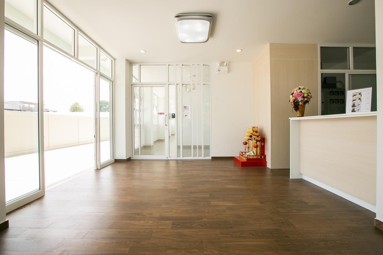 J-House Phetchaburi Aparthotel Ngoại thất bức ảnh
