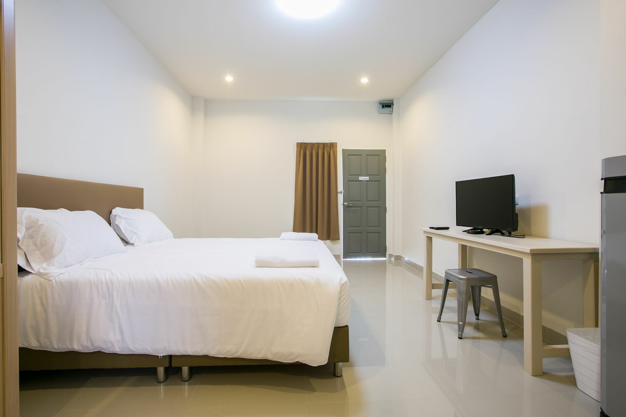 J-House Phetchaburi Aparthotel Ngoại thất bức ảnh